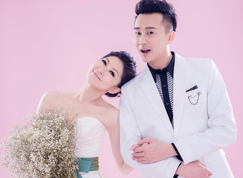 婚后曾为怀孕吃尽苦头,打百针终不孕,如今46岁喜得龙凤胎!